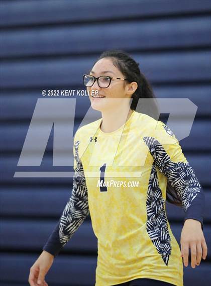 Thumbnail 2 in Mott vs. Grosse Pointe North (Marysville Tournament) photogallery.