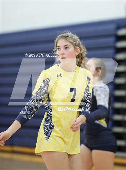 Thumbnail 2 in Mott vs. Grosse Pointe North (Marysville Tournament) photogallery.