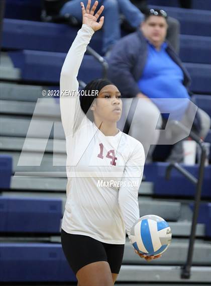 Thumbnail 3 in Mott vs. Grosse Pointe North (Marysville Tournament) photogallery.