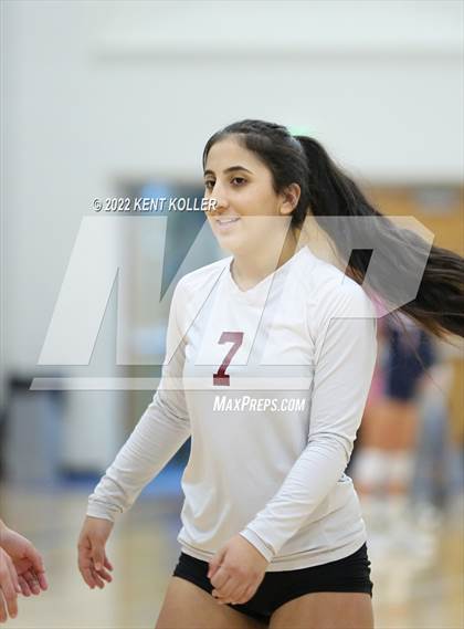 Thumbnail 2 in Mott vs. Grosse Pointe North (Marysville Tournament) photogallery.