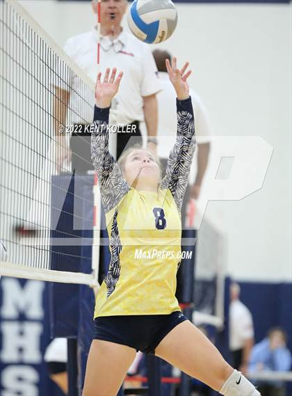 Thumbnail 3 in Mott vs. Grosse Pointe North (Marysville Tournament) photogallery.