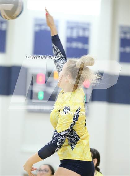 Thumbnail 3 in Mott vs. Grosse Pointe North (Marysville Tournament) photogallery.