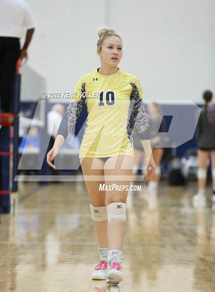 Thumbnail 2 in Mott vs. Grosse Pointe North (Marysville Tournament) photogallery.