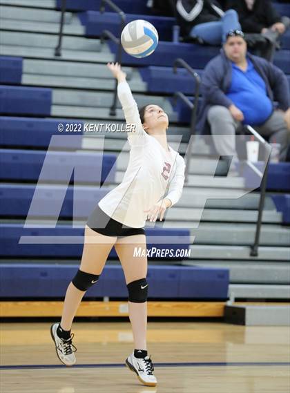 Thumbnail 2 in Mott vs. Grosse Pointe North (Marysville Tournament) photogallery.