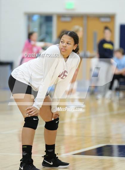 Thumbnail 3 in Mott vs. Grosse Pointe North (Marysville Tournament) photogallery.