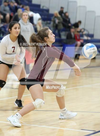 Thumbnail 2 in Mott vs. Grosse Pointe North (Marysville Tournament) photogallery.