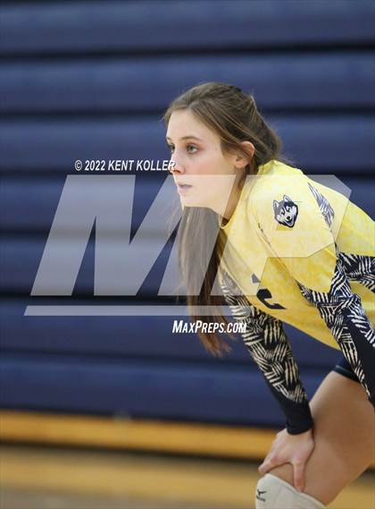 Thumbnail 3 in Mott vs. Grosse Pointe North (Marysville Tournament) photogallery.