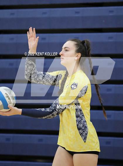 Thumbnail 3 in Mott vs. Grosse Pointe North (Marysville Tournament) photogallery.