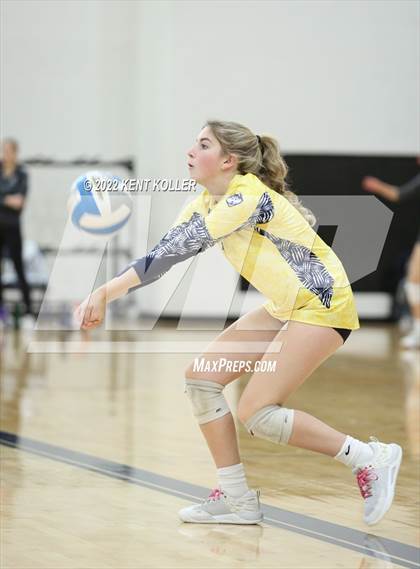 Thumbnail 3 in Mott vs. Grosse Pointe North (Marysville Tournament) photogallery.