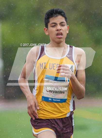 Thumbnail 3 in 50th Annual Loucks Games (The Loucks Mile - Men) photogallery.