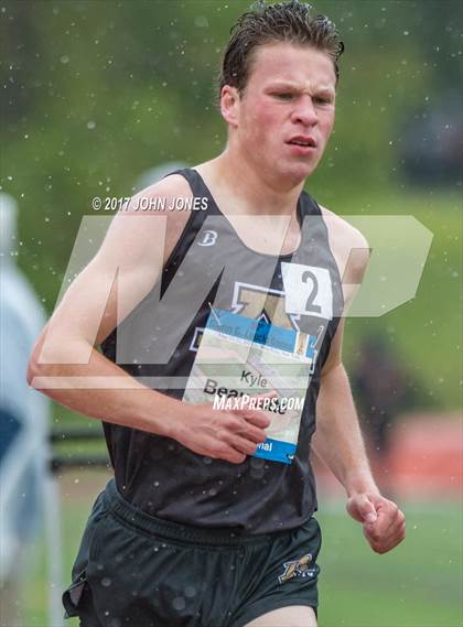 Thumbnail 1 in 50th Annual Loucks Games (The Loucks Mile - Men) photogallery.