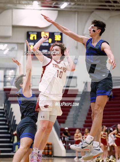 Thumbnail 2 in Walton @ Lassiter photogallery.