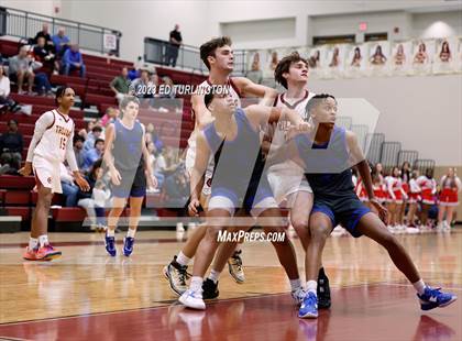 Thumbnail 3 in Walton @ Lassiter photogallery.