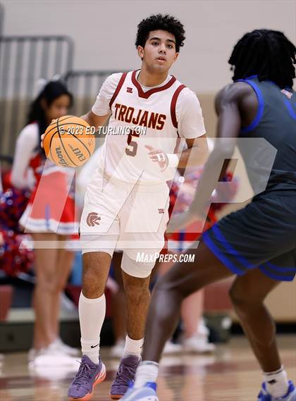 Thumbnail 1 in Walton @ Lassiter photogallery.