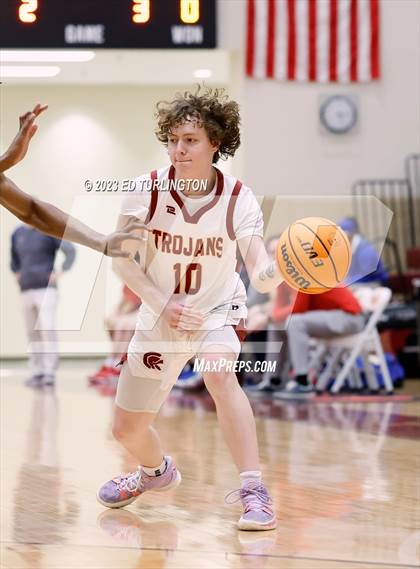 Thumbnail 1 in Walton @ Lassiter photogallery.