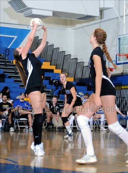 Thumbnail 1 in Newbury Park @ Agoura photogallery.