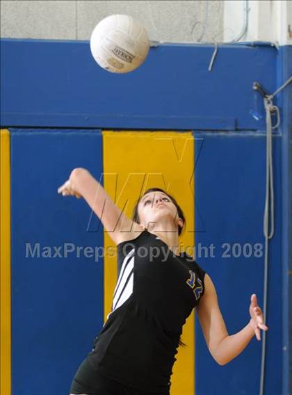 Thumbnail 1 in Newbury Park @ Agoura photogallery.