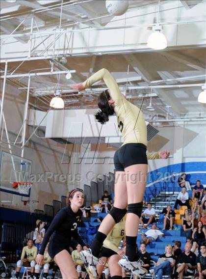 Thumbnail 2 in Newbury Park @ Agoura photogallery.