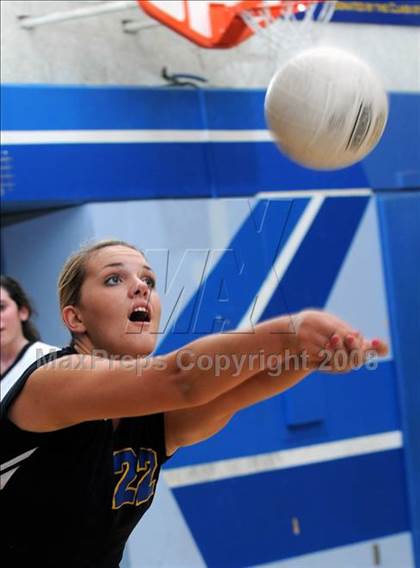 Thumbnail 1 in Newbury Park @ Agoura photogallery.