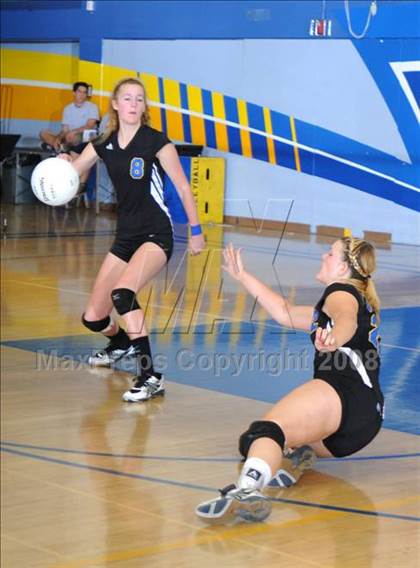 Thumbnail 2 in Newbury Park @ Agoura photogallery.