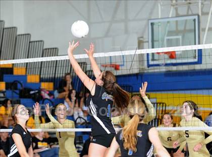 Thumbnail 2 in Newbury Park @ Agoura photogallery.