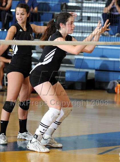 Thumbnail 1 in Newbury Park @ Agoura photogallery.