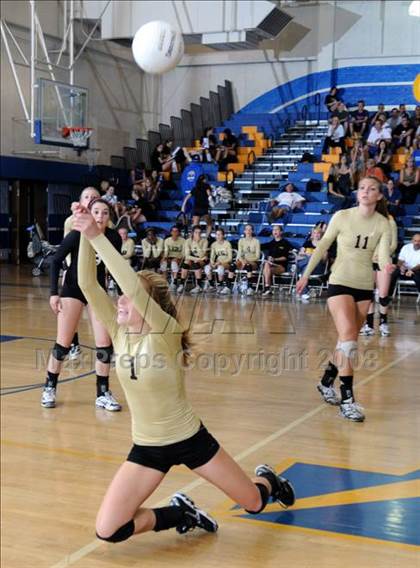 Thumbnail 1 in Newbury Park @ Agoura photogallery.
