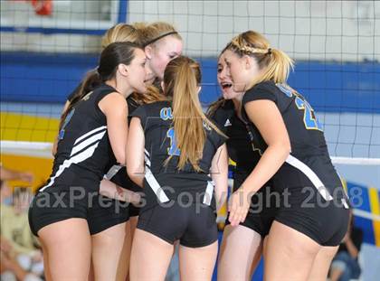 Thumbnail 2 in Newbury Park @ Agoura photogallery.