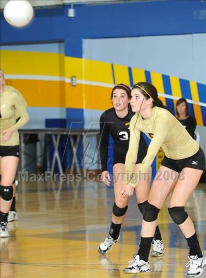 Thumbnail 2 in Newbury Park @ Agoura photogallery.