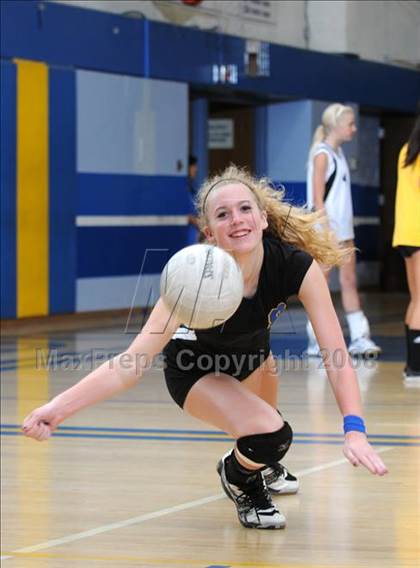 Thumbnail 2 in Newbury Park @ Agoura photogallery.