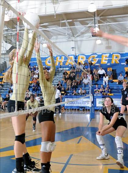 Thumbnail 3 in Newbury Park @ Agoura photogallery.