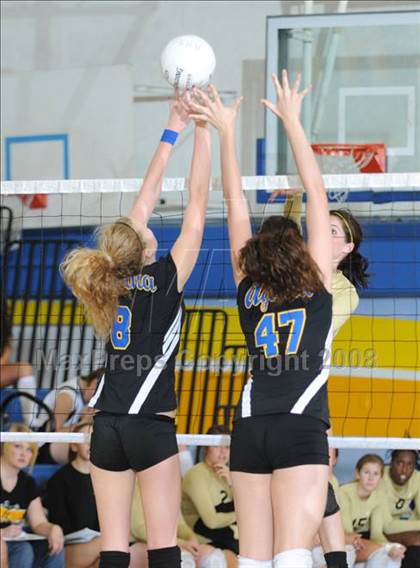 Thumbnail 2 in Newbury Park @ Agoura photogallery.