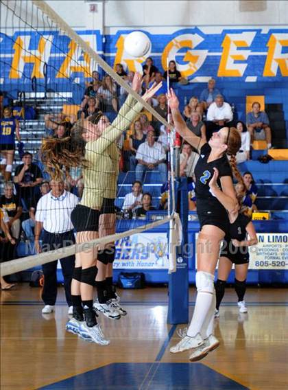 Thumbnail 1 in Newbury Park @ Agoura photogallery.