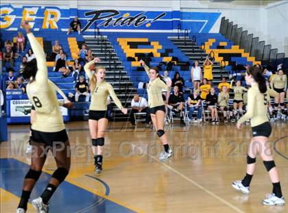 Thumbnail 1 in Newbury Park @ Agoura photogallery.