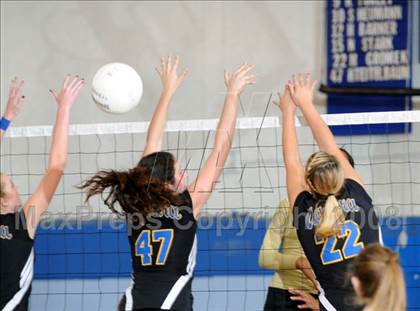 Thumbnail 3 in Newbury Park @ Agoura photogallery.