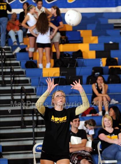 Thumbnail 1 in Newbury Park @ Agoura photogallery.