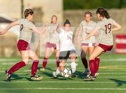 Thumbnail 1 in Dobyns-Bennett vs. Science Hill photogallery.