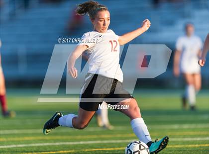 Thumbnail 3 in Dobyns-Bennett vs. Science Hill photogallery.