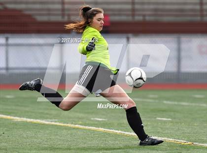 Thumbnail 3 in Kennedy Catholic vs. Camas (WIAA 4A 3rd Place Final)  photogallery.