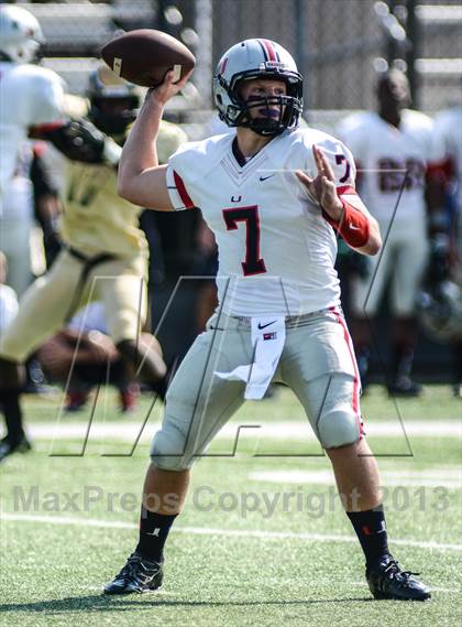 Thumbnail 1 in DeSoto vs. Union photogallery.
