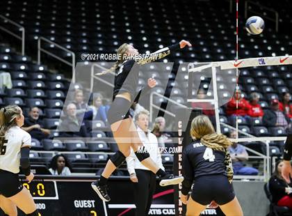 Thumbnail 1 in Bushland vs. Columbus (UIL Volleyball 3A Semifinals) photogallery.