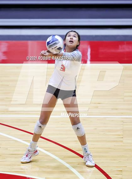 Thumbnail 3 in Bushland vs. Columbus (UIL Volleyball 3A Semifinals) photogallery.