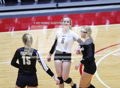 Thumbnail 1 in Bushland vs. Columbus (UIL Volleyball 3A Semifinals) photogallery.