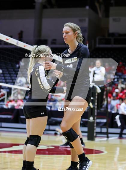 Thumbnail 1 in Bushland vs. Columbus (UIL Volleyball 3A Semifinals) photogallery.