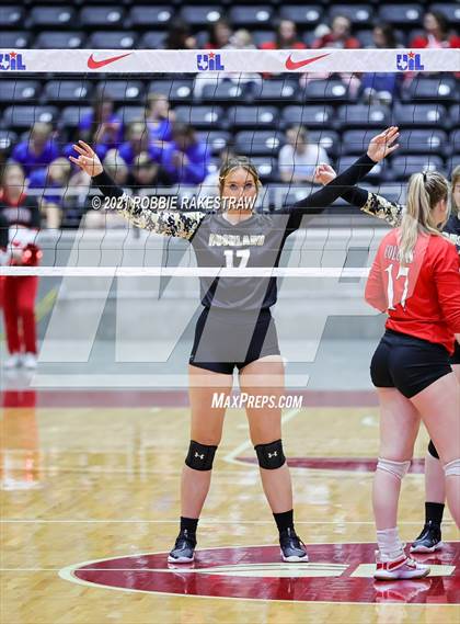 Thumbnail 3 in Bushland vs. Columbus (UIL Volleyball 3A Semifinals) photogallery.