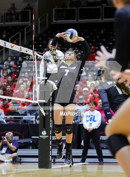 Thumbnail 2 in Bushland vs. Columbus (UIL Volleyball 3A Semifinals) photogallery.