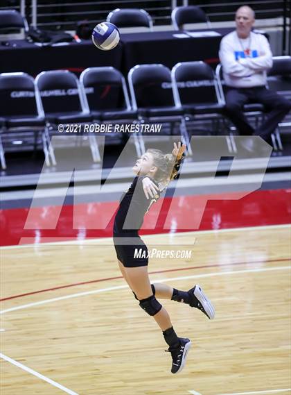 Thumbnail 1 in Bushland vs. Columbus (UIL Volleyball 3A Semifinals) photogallery.