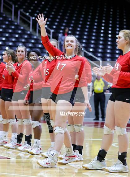 Thumbnail 2 in Bushland vs. Columbus (UIL Volleyball 3A Semifinals) photogallery.