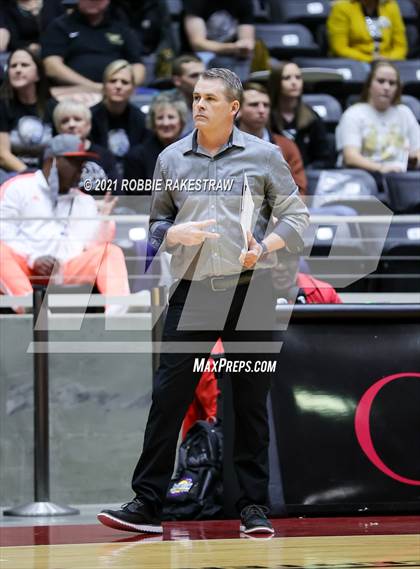 Thumbnail 3 in Bushland vs. Columbus (UIL Volleyball 3A Semifinals) photogallery.