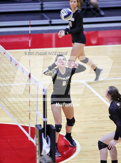 Thumbnail 2 in Bushland vs. Columbus (UIL Volleyball 3A Semifinals) photogallery.